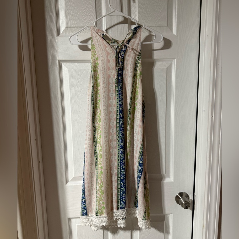 Mistic Prysm by Listicle Dress Size Large. Style # LD0042. Crochet Detail. - Picture 4 of 9